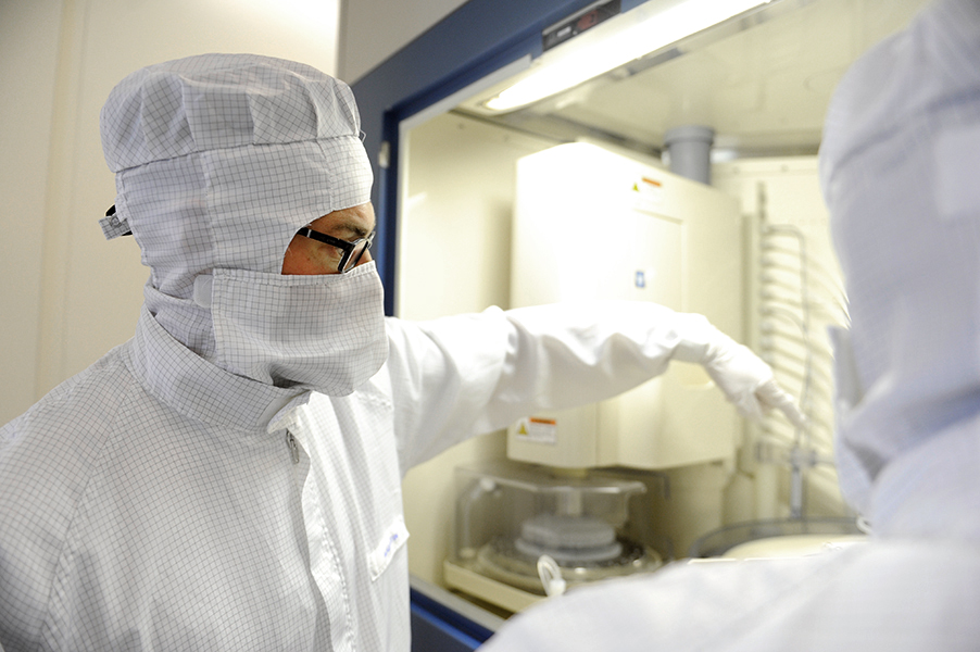 Industry 2 - Copyright Christiane Specht