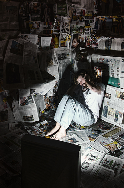 Zuviel: Medien - Copyright Christiane Specht